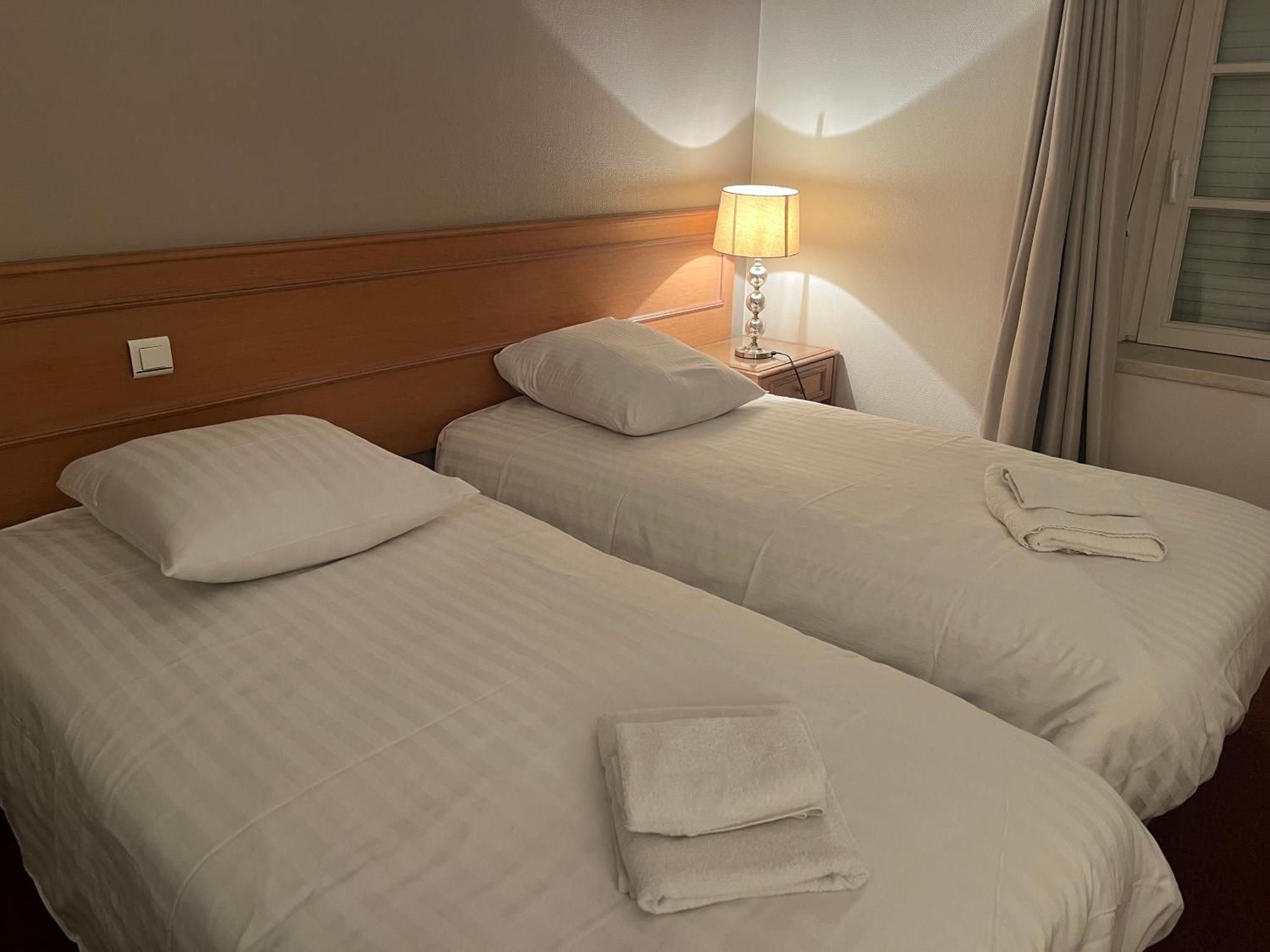 Hotel Le Roosevelt Givet Exterior photo