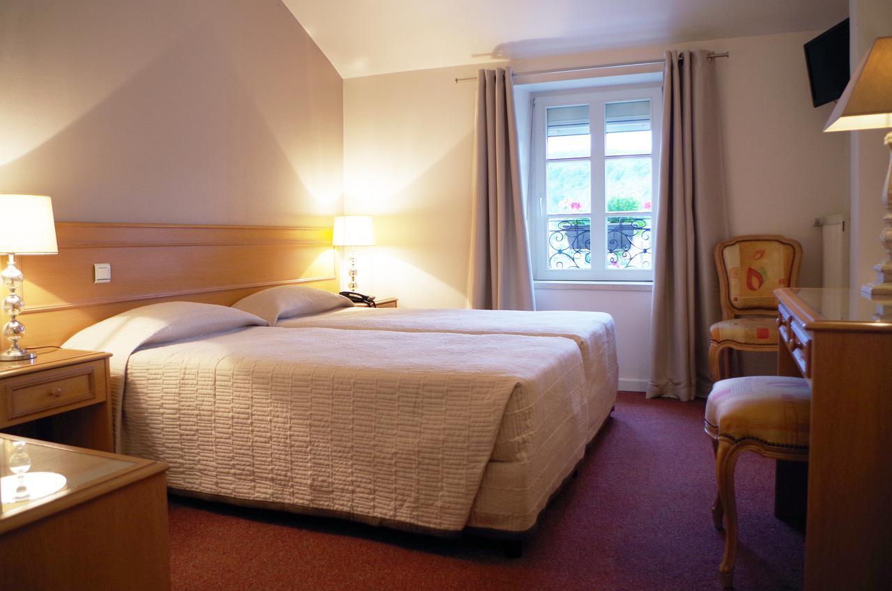 Hotel Le Roosevelt Givet Exterior photo