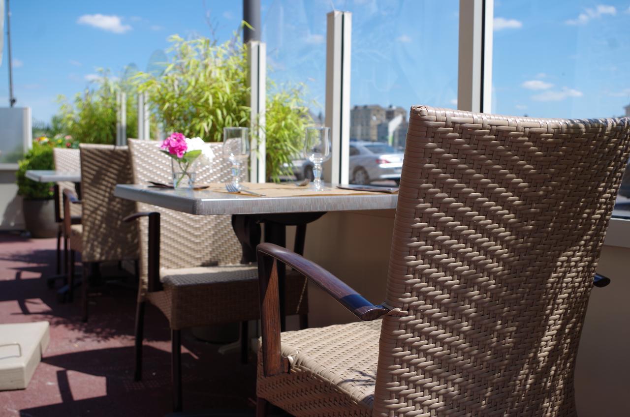 Hotel Le Roosevelt Givet Exterior photo